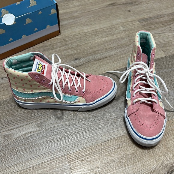 Vans Toy Story Little Bo Peep Hugh Tops - Picture 1 of 5